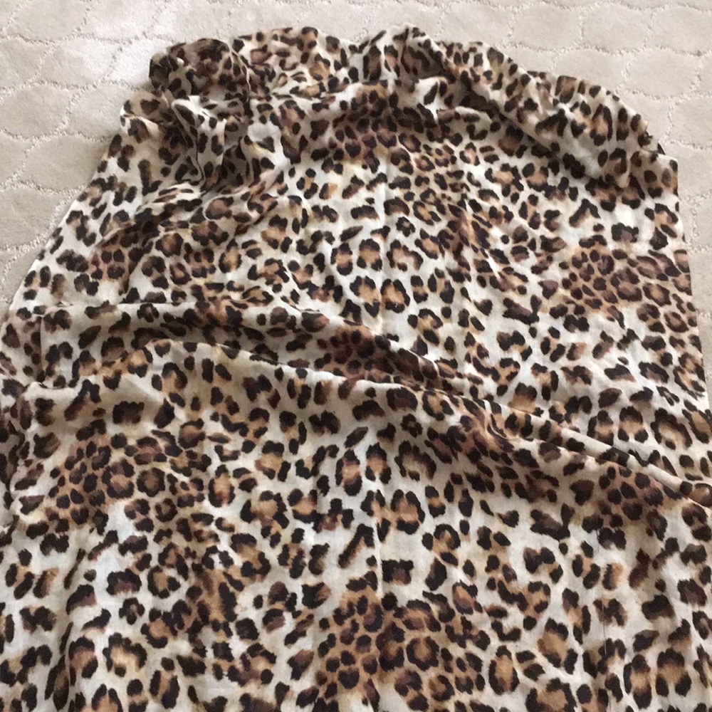 Leopard Print Scarf - Picture 4 of 8